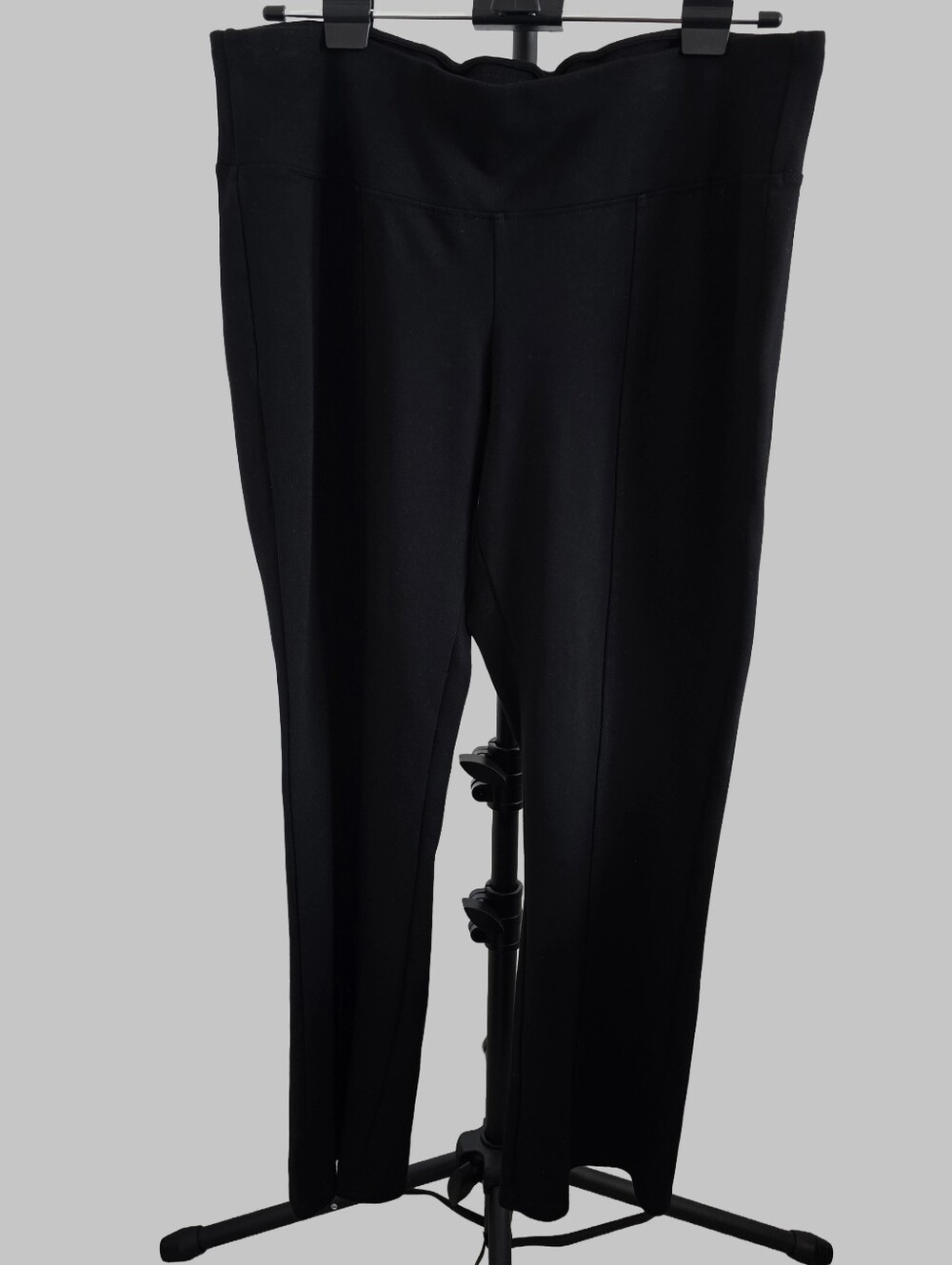 Sabrina Lauren Size XL Black Pull-On Pants with Front Pin Seams